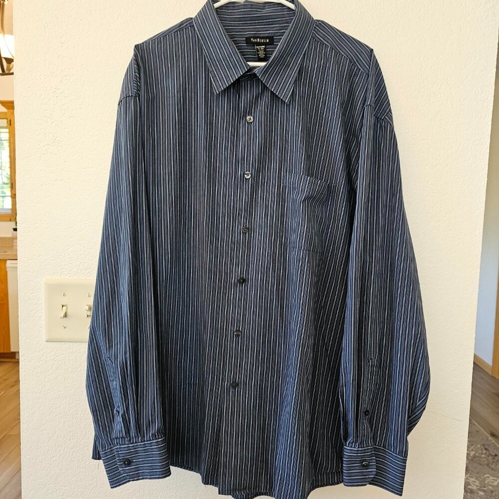 Van Heusen Men's Dress Shirt XXL (18-18 1/2) Long Sleeve Button Down Excellent